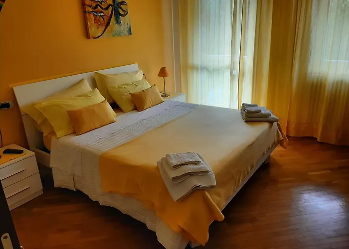 Couette-café The Village 3*