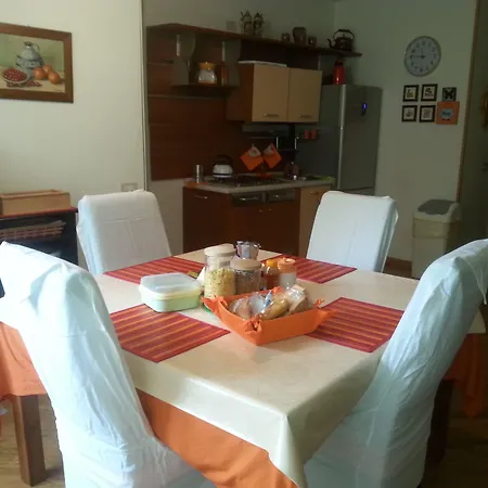 The Village לינה וארוחת בוקר ברגמו