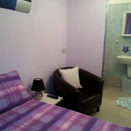 The Village Bed and breakfast