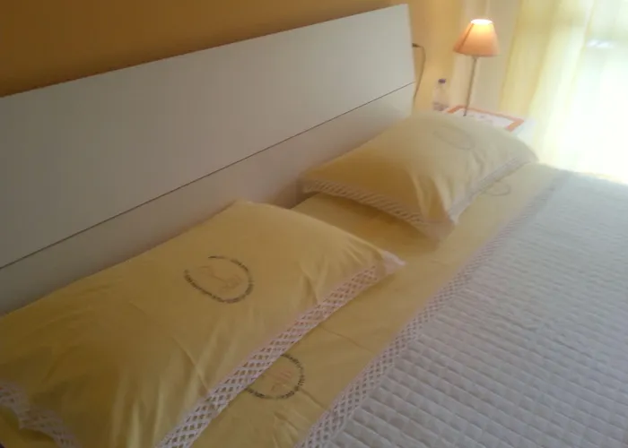 The Village Bed and Breakfast Μπέργκαμο